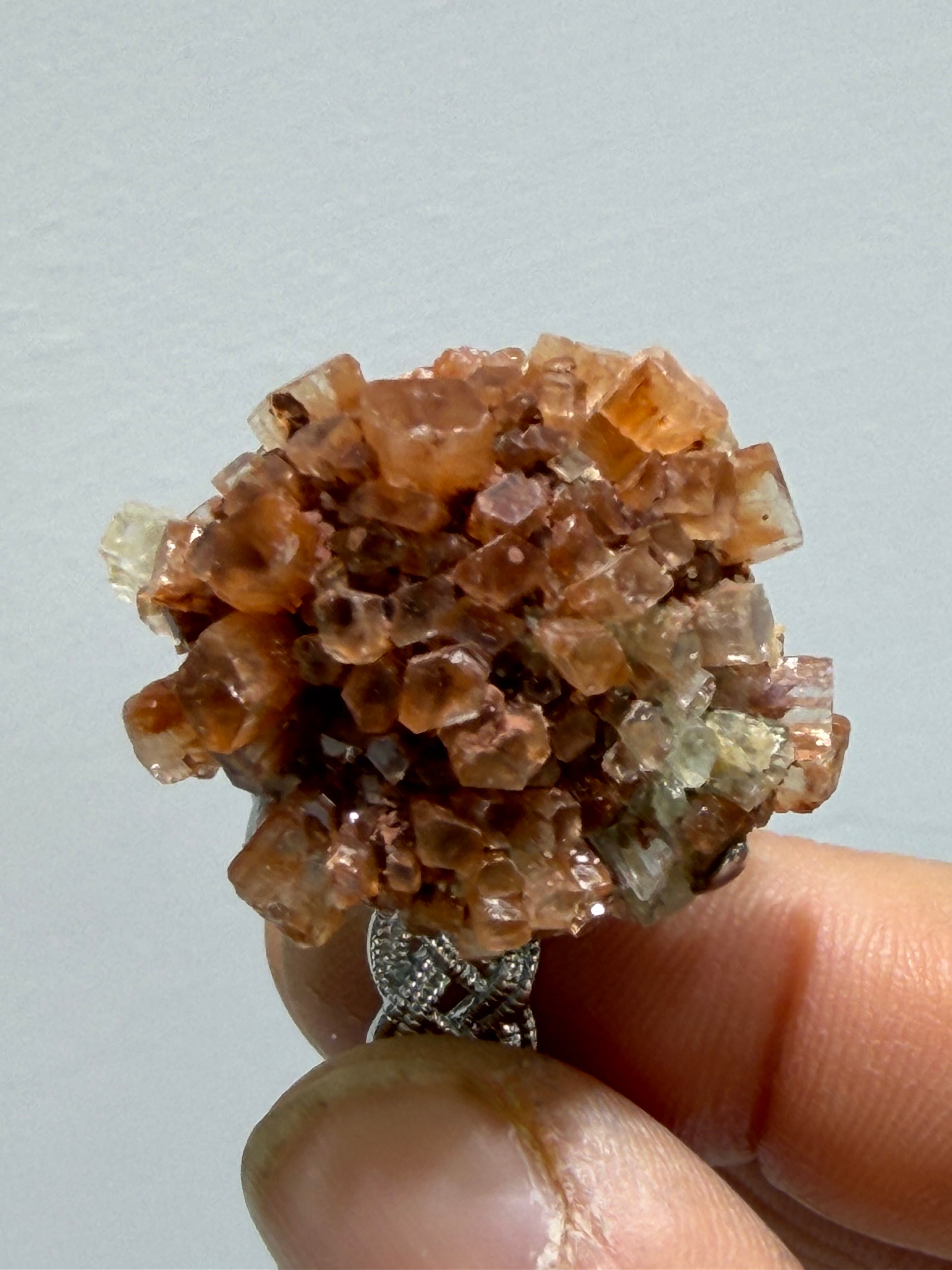 Cuarzo Fuego - Anillo de Piedra Natural Única en Cobre Chapado en Plata – Diseño Artesanal Exclusivo
