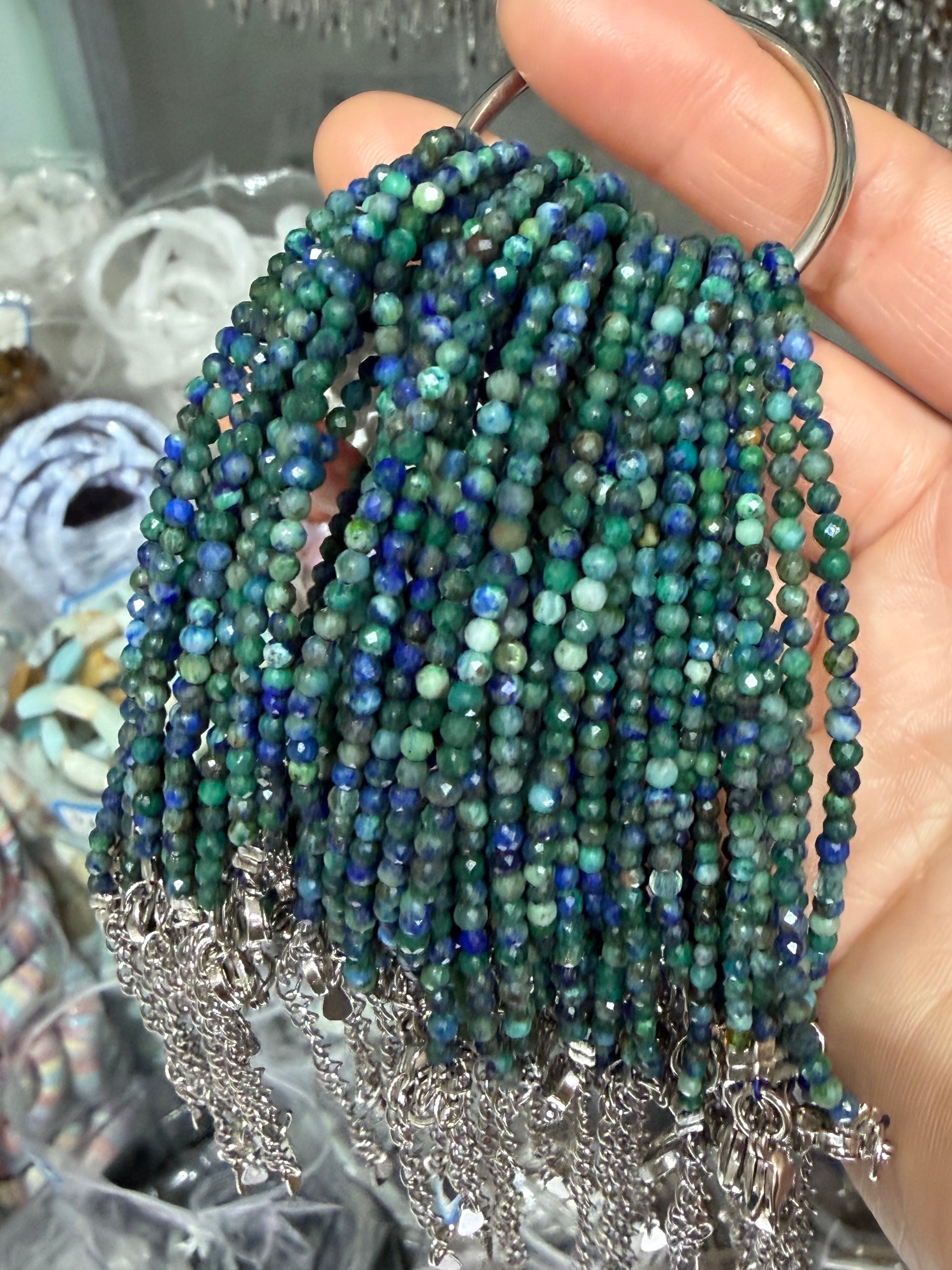 Azurita - Pulsera de Piedra Natural Facetada 2.5mm – Diseño Fino con Cierre de Acero Inoxidable