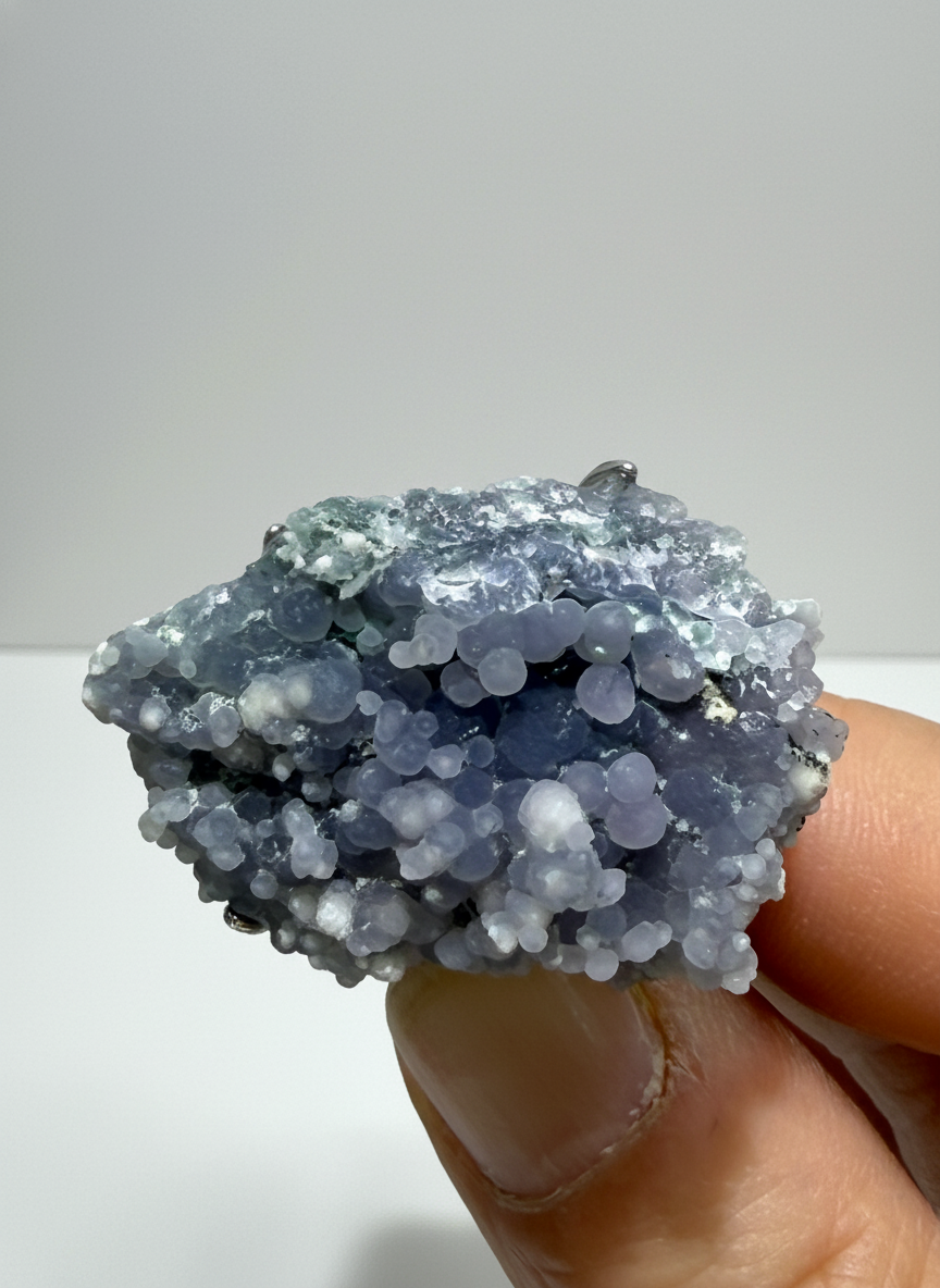 Agata Uva - Anillo de Piedra Natural Única en Cobre Chapado en Plata – Diseño Artesanal Exclusivo